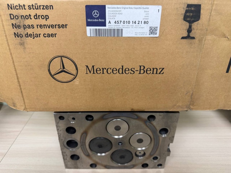 Головка блока цилиндров КамАЗ 5490, Mercedes-Benz Axor / Mercedes-Benz A4570101421 80 