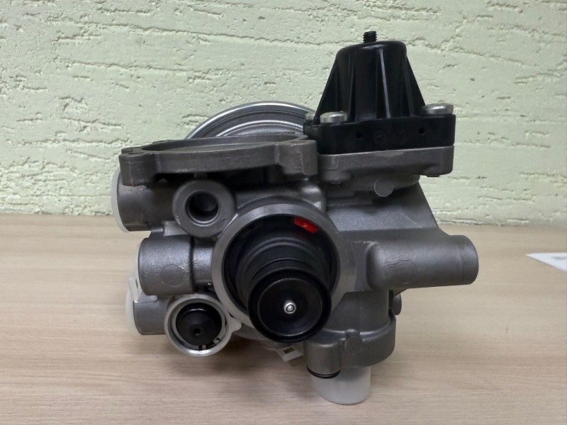 Осушитель воздуха в сборе КамАЗ 5490 (Оригинал ) / WABCO 4324210120 